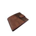 Férfi pénztárca átlátszó kártyatartókkal.