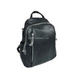 Fekete hátizsák, mintás lecsatolható oldalpánttal.