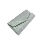 Ezüst színű női alkalmi táska, lecsatolható lánccal.