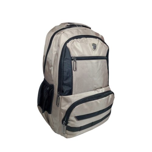 Színes férfi hátizsák laptoptartóval.