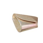 Arany női alkalmi táska, elején csillogó borítással.