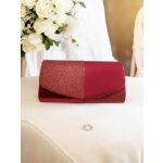 Piros női alkalmi táska.