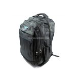 Háromfakkos fekete férfi hátizsák.