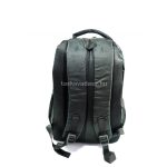 Háromfakkos fekete férfi hátizsák.