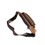 Lapos műbőr férfi övtáska.