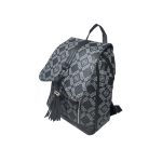 Fekete mintás női hátitáska elején zsebekkel.