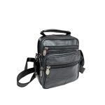 Műbőr férfi oldaltáska, 5 cipzáras zsebbel.