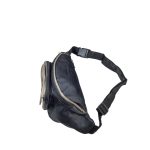 Övtáska tépőzáras zsebbel az elején.