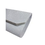 Ezüst alkalmi táska.