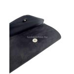 Fekete női alkalmi táska, bársony-lakkozott külsővel.