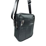 Adventurer férfi fekete kisméretű oldaltáska.