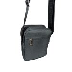 Adventurer férfi fekete kisméretű oldaltáska.