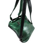 Többfunkciós női zöld táska.