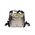 Divatos női fekete hátizsák és válltáska egyben.