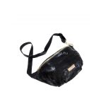 Fekete divatos női övtáska, belsejében cipzáros zsebbel.