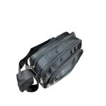 Sok rekeszes unisex táska.