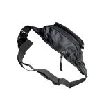 Fekete övtáska négy cipzáros zsebbel.