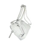 Fehér női hátizsák, kézitáska, és oldaltáska egyben. 