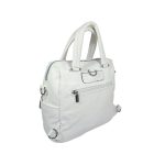 Fehér női hátizsák, kézitáska, és oldaltáska egyben. 