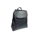 Női fekete hátizsák kétterű belsővel.